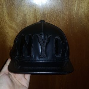 NYC H&M hat